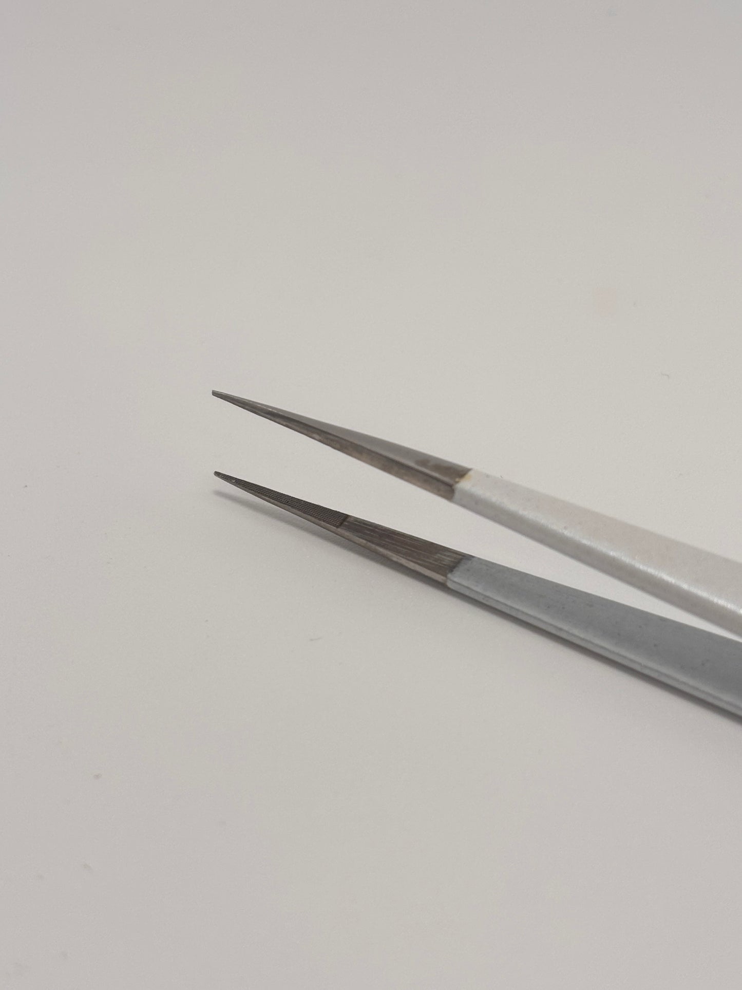 White Isolation Tweezers