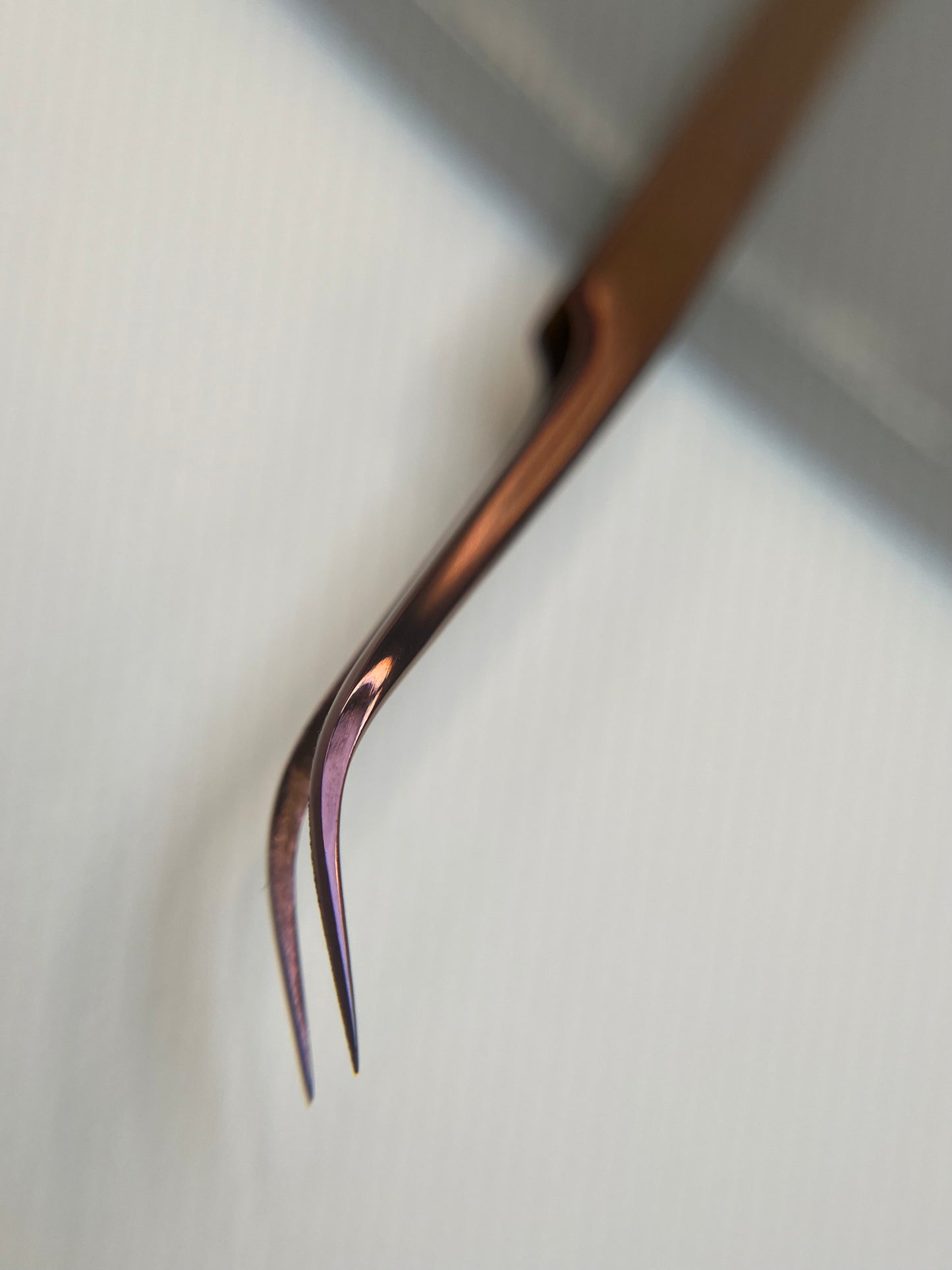 Rose Gold Curved Isolation Tweezers